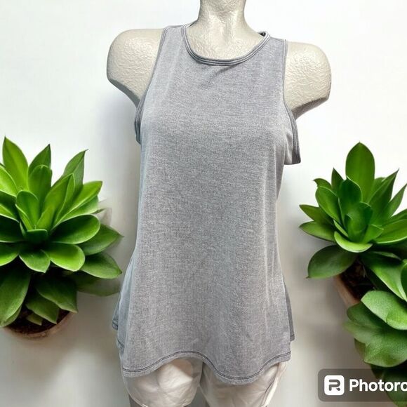 BCG Women's Training Slit Back Tank, black & white, loose fit, size M - Picture 5 of 6